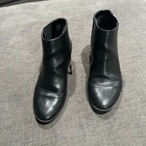 Dr. Scholl's Sleek Black Ankle Boots